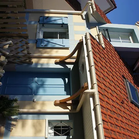 Semesterbostad Maison Des Coteaux